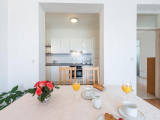 Apartment Lena - Three-Bedroom Apartment with Balcony and Sea View - Dubrovnik - 4