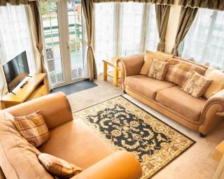 The Oaks Caravan at Kingsmead - 0