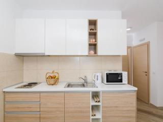 Apartments Marmo - Comfort One Bedroom Apartment with Balcony and Sea View Apartman 2 - Mlini - 4