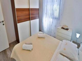 Apartments Lenka - One Bedroom Apartment with Balcony and Center View A3 - Sutivan - 4