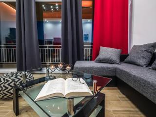 Apartments Sunshine Home - Two Bedroom Apartment with Balcony and Sea View - Vela Luka - 3