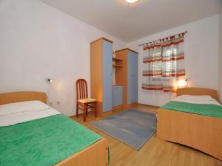 Apartments Seagull - Comfort Two Bedroom Apartment with Sea View Balcony Tonko - Postira - 3