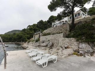 Apartments Posta - One-Bedroom Apartment with Terrace and Sea View - Apartman 5 - Saplunara - 2
