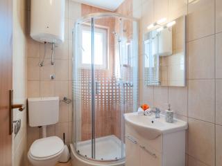Apartments Island Beat - Two Bedroom Apartment with Balcony A6 ST - Supetar - 1