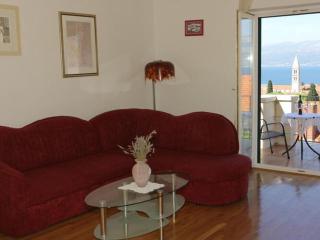 Apartments Villa Mu kat - Duplex Three Bedroom Apartment with Balcony Sea View VELIKI - Supetar - 9