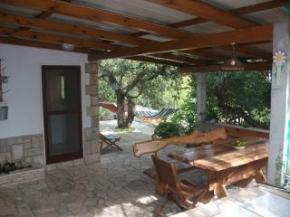 Vacation House Planika - Two Bedroom Holiday Home with Terrace and Sea View - 9