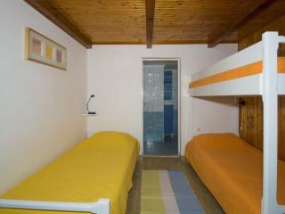 Vacation House Planika - Two Bedroom Holiday Home with Terrace and Sea View - 1