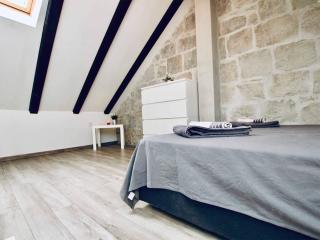 Dalmatian White Shell Apartment- Two Bedroom Apartment - 4