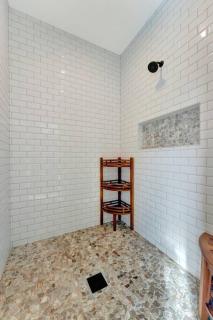 Exquisite 3 BR 2 BA Home With Pool - North Port - 7