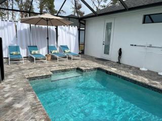 Exquisite 3 BR 2 BA Home With Pool - North Port - 2