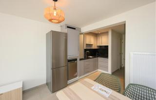 1 Bedroom Nice Apartment In Oostende - Ostenda - 7