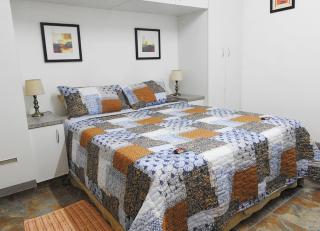 122 on Krantzview previously BizAfrika Guest Lodge - Kloof - 4