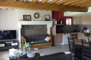 Bienvenue dans notre gîte "Le Chti Père" pouvant accueillir 6 personnes à Artonne, dans les Combrailles Puy de Dôme, 63 - 4