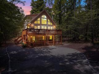 Chalet Lake, Movie Theater, Hot Tub, Arcade - Gouldsboro - 2