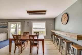 Game Room and Private Dock Minnesota Lake Escape - 4