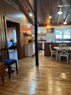 Farm Cabin - Whiteville - 2