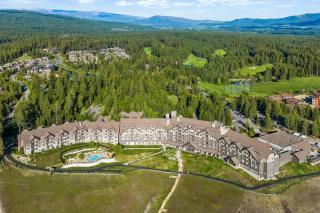 Huge 2 Connecting Rooms with Kitchen & Balcony - Cle Elum - 4