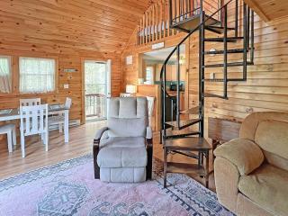 Beach Daze Cottage Brought to you by GetAway Vacations - York - 8