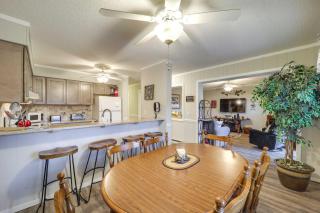 Beech Mountain Condo Near Hiking, Golf and Skiing! - Beech Mountain - 2