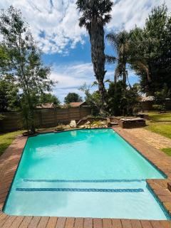 Birchleigh North, 2 beds - Your Time impeccable stays - 6