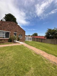 Birchleigh North, 2 beds - Your Time impeccable stays - 4