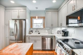 Virginia Retreat with Porch and Grill, Near Beaches! - Wachapreague - 1