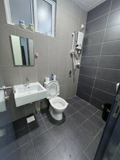 Sunlit Coner Suites - 6