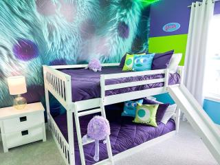 RR7912SD - The Monsters Inc Reunion up to 6 guest - 9