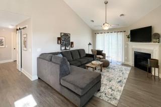Brand new 2 bed with office condo - 4