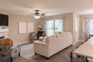 Brand New 2 Bedroom with Office - Loves Park - 7