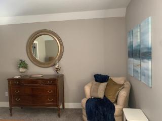 2 Bedroom Condo with Office - 6