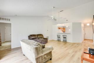 6 Mi to Downtown Bright Palm Coast Getaway! - Palm Coast - 3