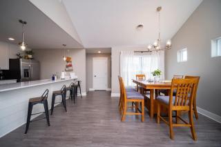 Spacious 2 bed Condo with Office - Bettendorf - 2