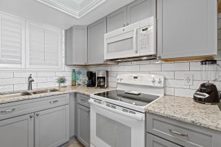 Oceanfront Condo at Oceania Beach Club - Pool, Balcony, Sleeps 6, Walk to Flagler Ave! - New Smyrna Beach - 3