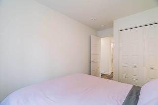 Stylish 3BR Oasis with 2 FREE Parking Spots - Longueuil - 5