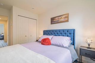 Modern 3BR Escape with 2 FREE Parking Spots - Longueuil - 8