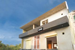 Hotel O Royal Place - 9