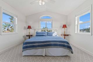 Dolphin Cove Waterfront Home with Dock - 9