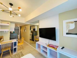 New Cozy Studio Unit in Azure North Pampanga with Pool View - Lagundi - 2