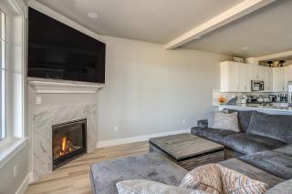 River and Marina View Hammond Townhome with Hot Tub - Hammond - 6