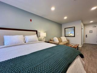 The Suites Next Door - Studio at Killington Resort on the Bus Route - Summer Pool - 531 - Killington - 0
