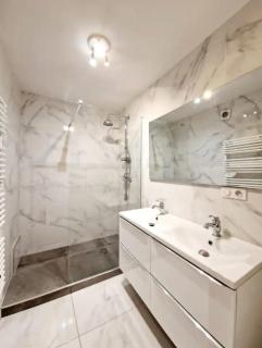 Coquet appartement au Mourillon - Toulon - 8