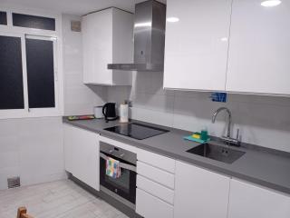 Piso con ParkinPrivado y A10minutosdelaplayaandando - 1