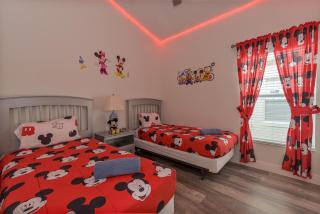 Single-Level Home w Heated Pool & 9MI to Disney - 8