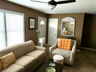 Sunflower House - Salina - 4