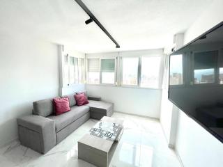 Moderno y amplio apartamento en Rincón de Loix - Benidorm - 2