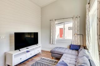 3 Mi to Duke Downtown Durham Cottage! - Durham - 0