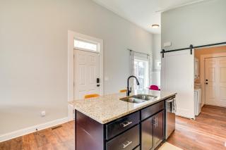 3 Mi to Duke Downtown Durham Cottage! - Durham - 3