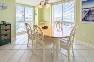 Jetty's Break 204 - 7