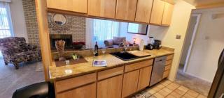 Hot Air Balloon Haven, Hot Tub, King Bed, Office, Foosball, Crib - 5